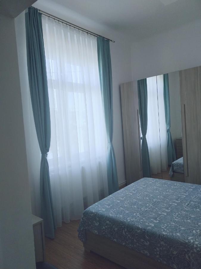 Ferienwohnung Apartament Nimfea Oradea Exterior foto