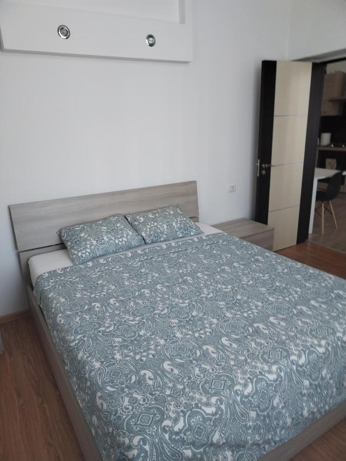 Ferienwohnung Apartament Nimfea Oradea Exterior foto
